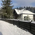 Feriested River Hill Mykulychyn