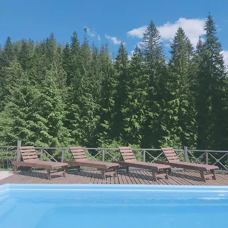 Resort River Hill